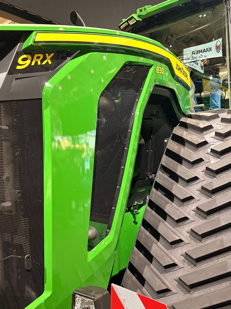 JohnDeere9RX_2.jpg JohnDeere9RX_2.jpg
